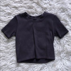 purple zara crop top!